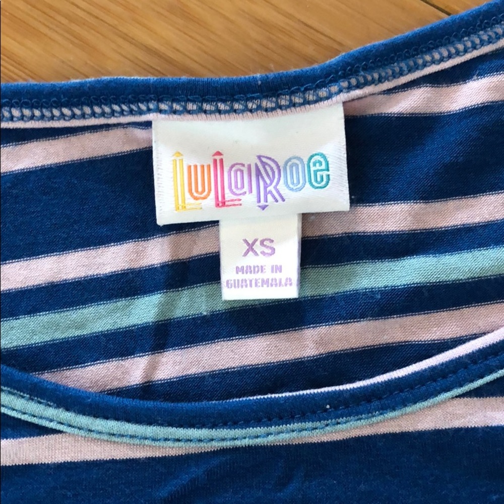 LuLaRoe striped Irma Top blue XS - Picture 3 of 6